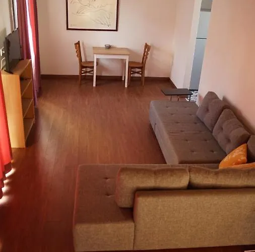 Karyada ホテル 2*