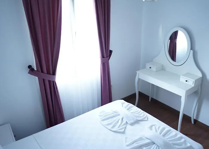 Karyada ホテル 2*