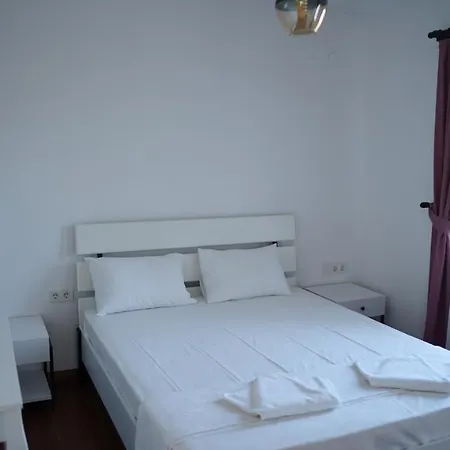 Karyada Hotel