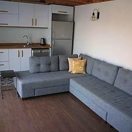 Hotel Karyada 2*